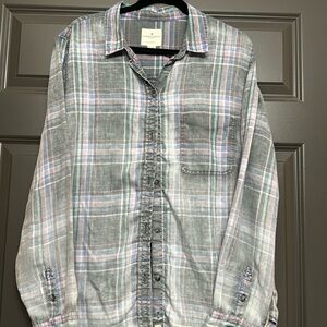 American Eagle Button Down